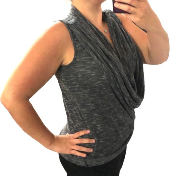 Simply Vera X-SMALL Low Drape Neck Faux Collar Heathered Raw Hem Blouse - Picture 4 of 8